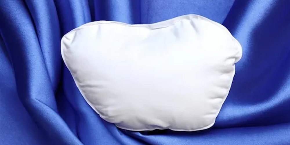 مزایای بالش میکروفایبر سفید 