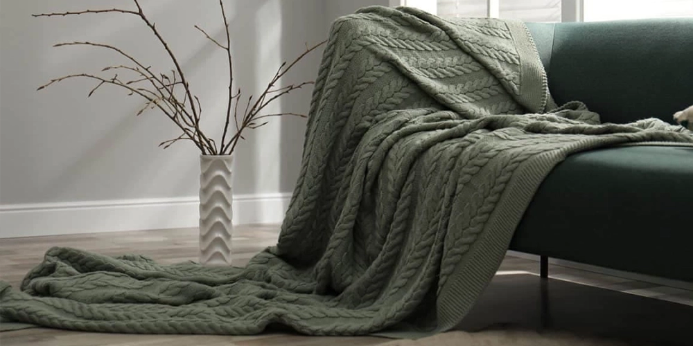 یده استفاده از شال مبل در دسته مبل