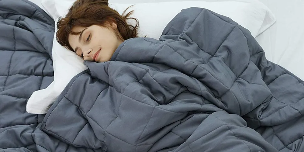 پتوی گرم و نرم یکی از انواع کالای خواب